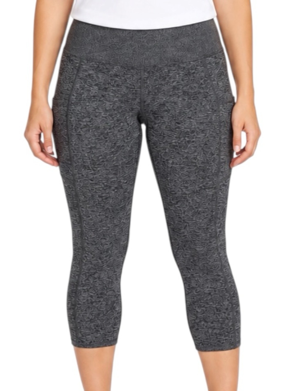 Kirkland Signature Women’s Brushed Capri Leggings Gray Size Large
